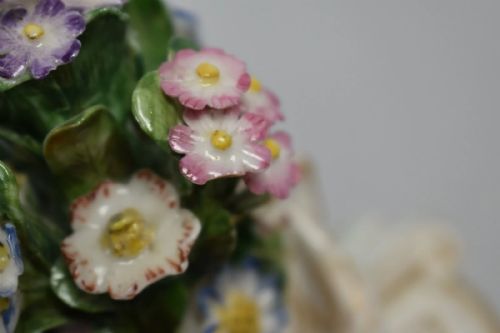 1880 CIRCA FRENCH MEISSEN PORCELAIN MANTEL CLOCK - ADDITIONAL PHOTO 4