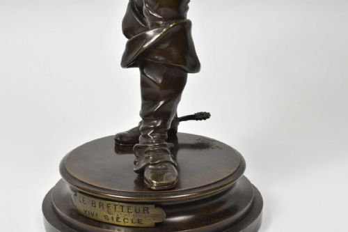 ANTIQUE FRENCH EDOUARD DROUOT BRONZE STATUE SCULPTURE 'LE BRETTEUR' MUSKETEER - ADDITIONAL PHOTO 13