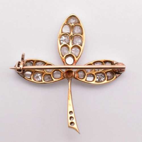 PAIR OF VINTAGE 18CT GOLDSILVER TRIPLE LEAF DIAMOND BROOCHES 15CT TOTAL - ADDITIONAL PHOTO 3
