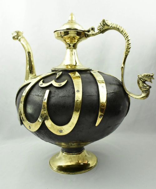 A HEAVY LARGE ORNATE ISLAMIC TWO TONE BRONZE ORNATE EWER DRAGON HANDLE - ADDITIONAL PHOTO 3