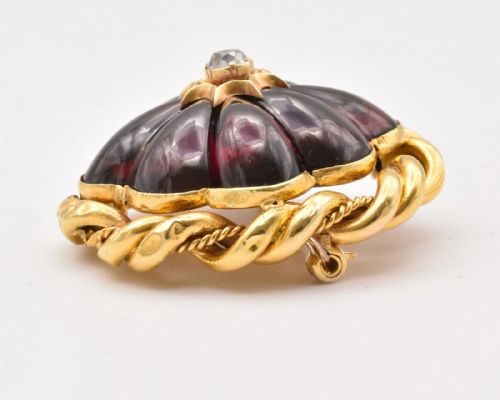 A LARGE ANTIQUE VICTORIAN CARBUNCLE GARNET DIAMOND BROACH IN 15CT GOLD C 1850 - ADDITIONAL PHOTO 3