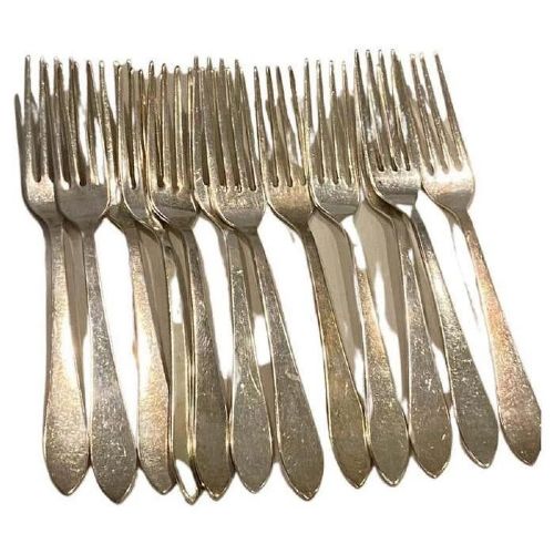 TIFFANY STERLING SILVER 79PIECE FLATWARE SET IN FANEUIL PATTERN ART DECO - ADDITIONAL PHOTO 7
