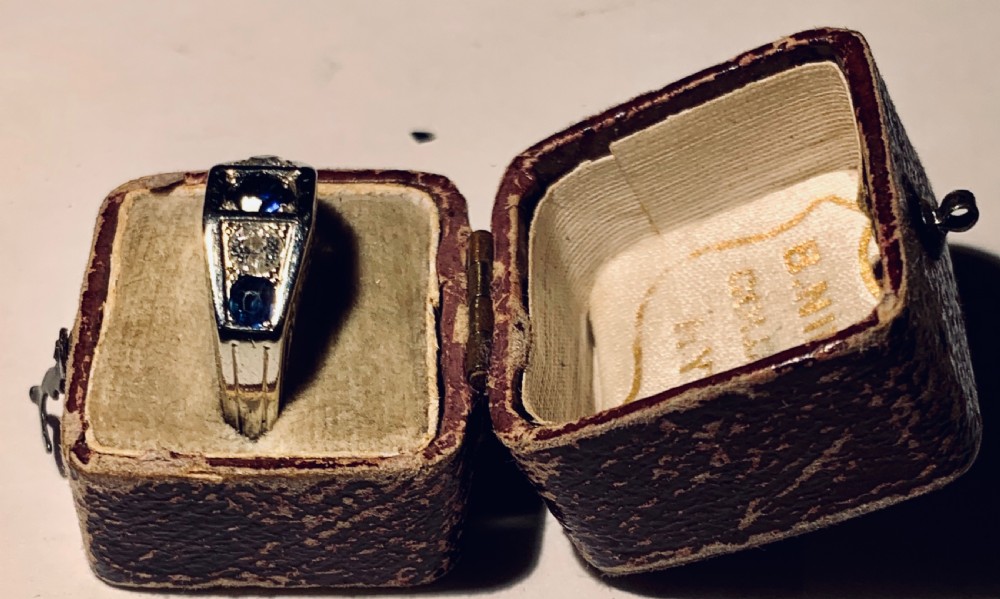 Art Deco. Platinum, Sapphire & Diamond Five Stone Ring View IV