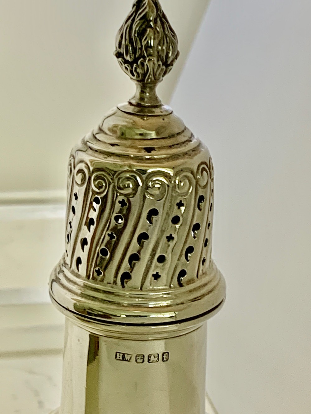A Superb Victorian sugar caster, Lee & Wigfull, Sheffield 1898 View V