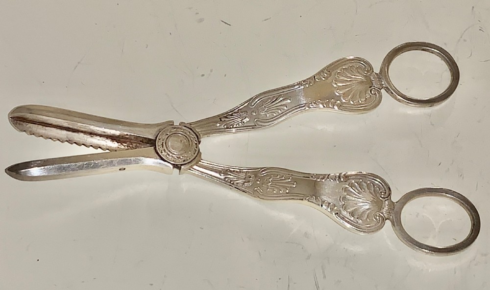Kings Pattern Antique Victorian Sterling silver grape shears Charles Boyton 1894 View IV