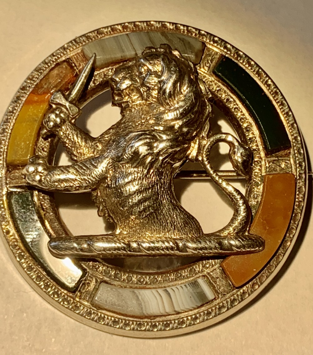 Large Superb Victorian Scottish Silver & Agate Rampant Lion Brooch,  View VII