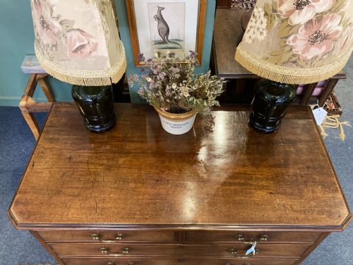 LOW 18TH CENTURY SCOTTISH MAHOGANY CHEST OF DRAWERS - ADDITIONAL PHOTO 3