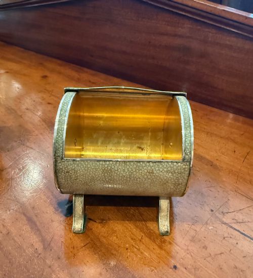 AN ART DECO SHAGREEN TABLE LIGHTER AND CIGARETTE BOX - ADDITIONAL PHOTO 1
