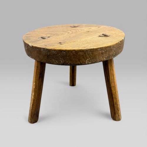 fig 1. Antique Elm Farmhouse Country Three-Legged Milk Stool