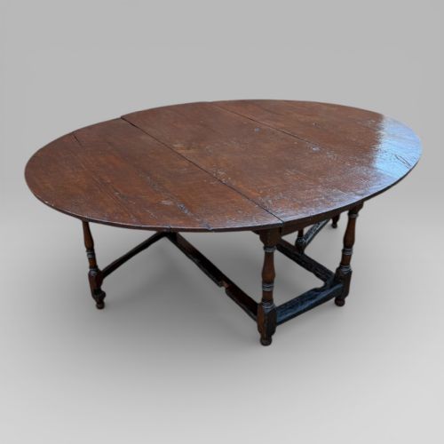 fig 2. Antique Country Farmhouse 20th Century Oak Gateleg Table