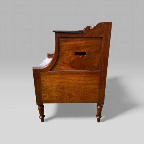 fig 3. Antique Georgian Gillows Mahogany Bedside Table Cabinet | Pot Cupboard
