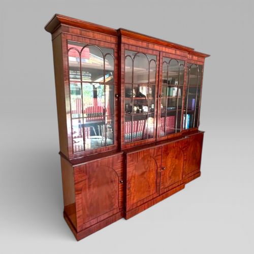 LARGE ANTIQUE WILLIAM IV MAHOGANY BREAKFRONT LIBRARY BOOKCASE WITH CUPBOARDS - ADDITIONAL PHOTO 2
