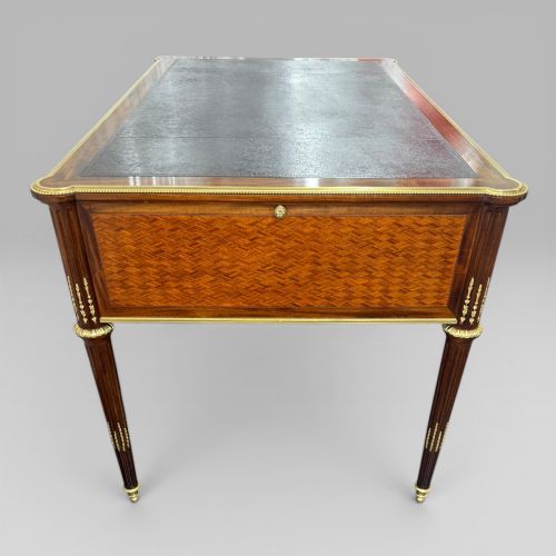 LOUIS XVI STYLE MAHOGANY SATINE PARQUETRY DESK BY FRANOIS LINKE NO 484 - ADDITIONAL PHOTO 7