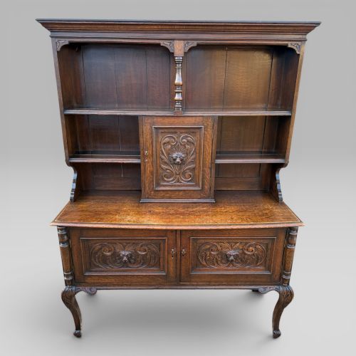 Antique Late Victorian Oak Bowfront Dresser Green Man Carvings Cabriole Legs