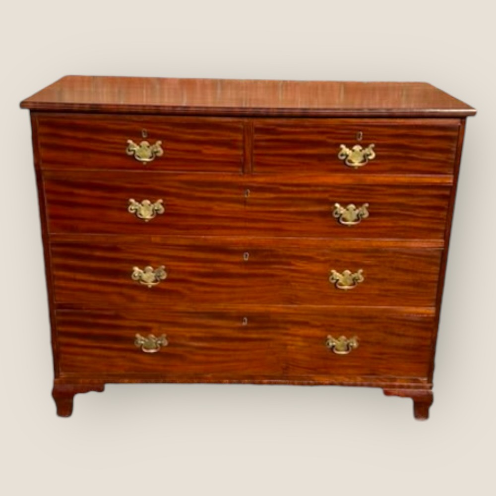 Georgian Mahogany Chest of Drawers