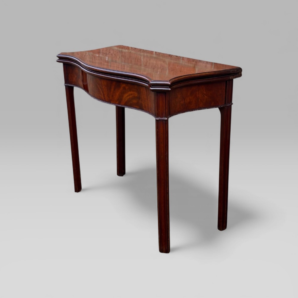 Antique Georgian 1780 Mahogany Serpentine Fronted Card Table with Green Baize