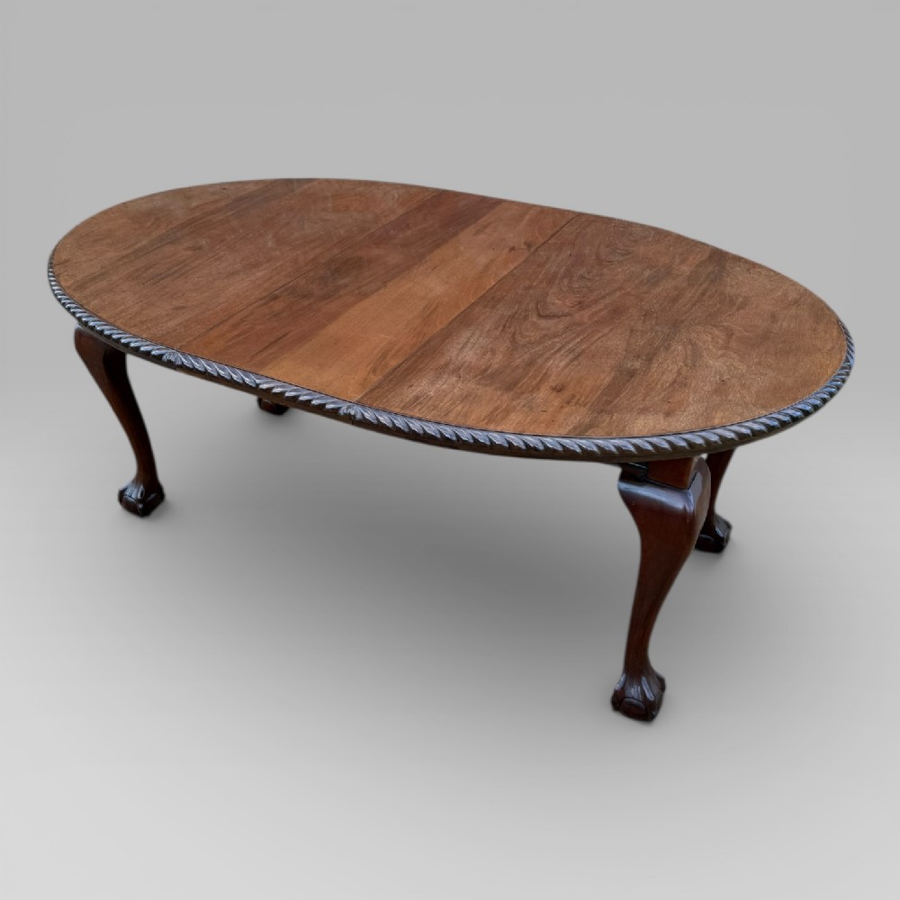 Antique Edwardian Mahogany Chippendale Style Extending Dining Table