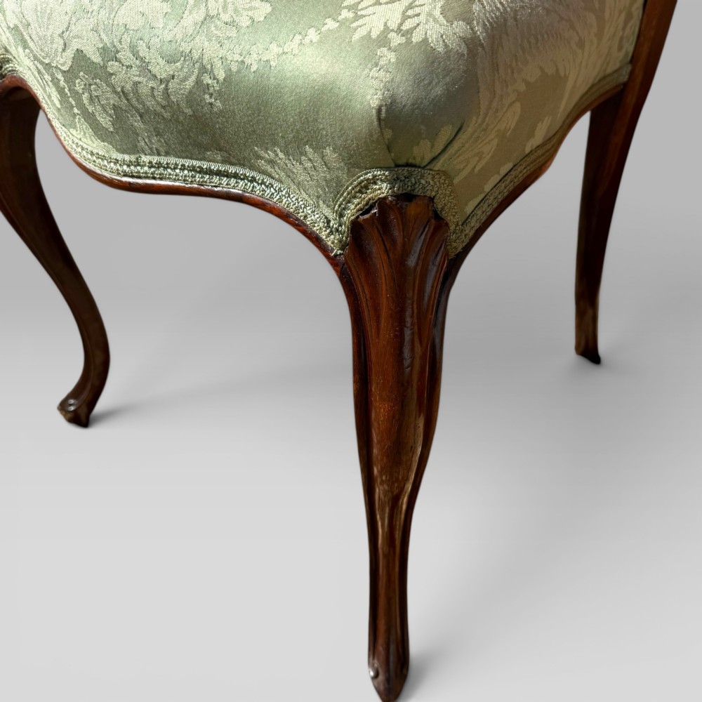 Antique Victorian Rosewood Balloon Back Dining Chairs, Set of 6 View XI