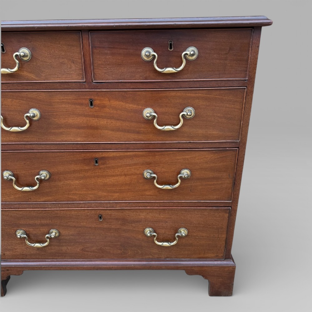 Small Antique Georgian Cuban Mahogany & Walnut Crossbanded Chest of Drawers View IX