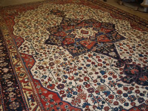 Antique Bakhtiari Carpet, Large Size, Stunning Design & Colour, Circa 1900