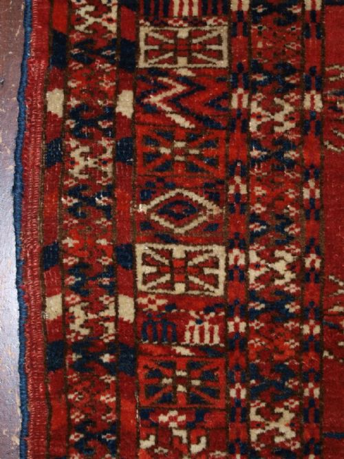 fig 1. ANTIQUE TEKKE TURKMEN ‘DOWRY RUG’ OF SMALL SQUARE SIZE, LATE 19TH CENT