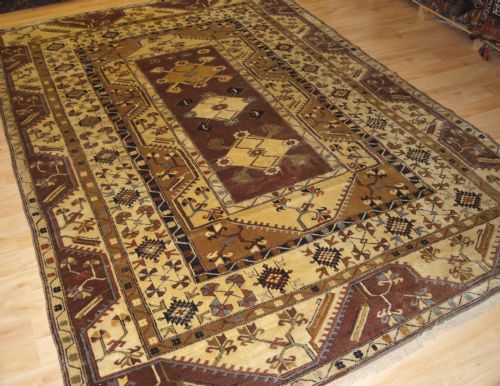 Old Turkish Milas Carpet of Traditional Design & Colour, Circa 1950