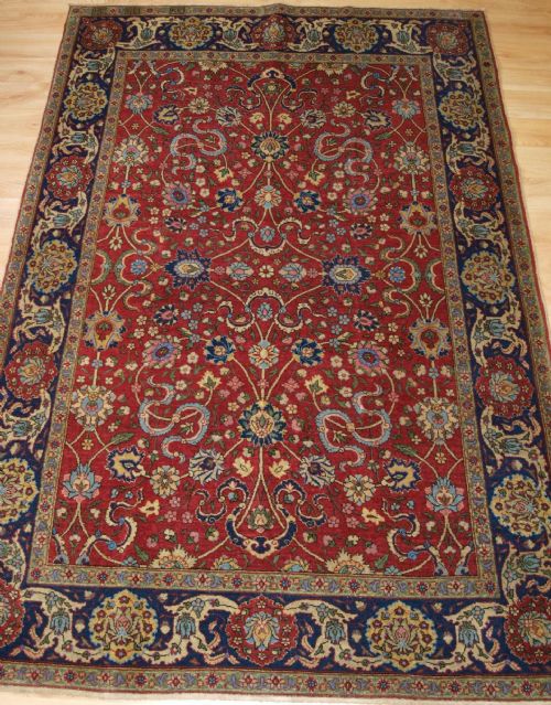 Antique Turkish Hereke Rug of Rare Cloudband Design, Circa 1900/20