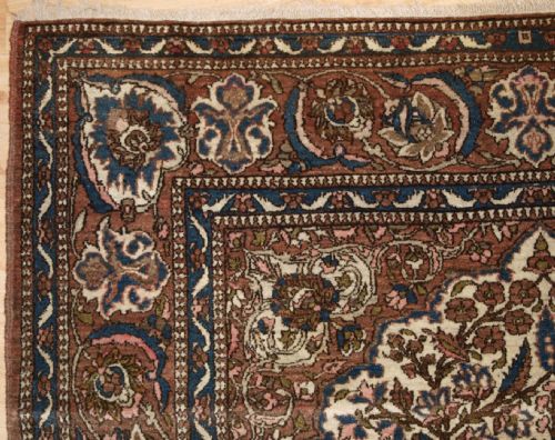 fig 1. ANTIQUE ISFAHAN PRAYER RUG OF FLORAL VASE DESIGN, CIRCA 1900