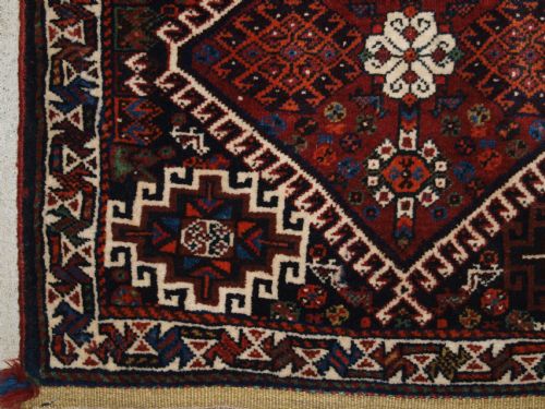 fig 1. ANTIQUE PERSIAN TRIBAL QASHQAI BAG FACE, LATCH HOOK MEDALLION, GREAT COLOURS, CIRCA 1900