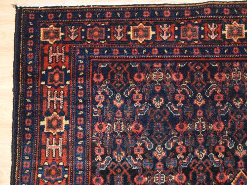 fig 1. ANTIQUE SENNEH RUG, SINGLE MEDALLION WITH HERATTI DESIGN, CIRCA 1900