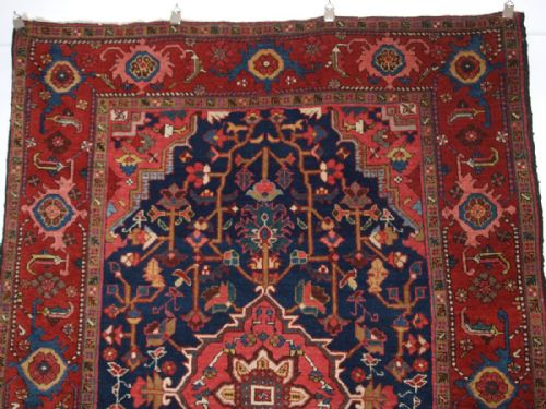fig 1. ANTIQUE PERSIAN HERIZ RUG OF SCARCE SMALL SIZE, SUPERB COLOUR, CIRCA 1900.