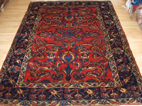 Old Persian Village Rug, Greater Hamadan Region, Sarouk Design, Circa 1920.
