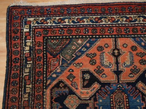 fig 1. OLD PERSIAN VILLAGE LONG RUG, HAMADAN REGION, LARGE SCALE DESIGN, GREAT CONDITION, CIRCA 1920.