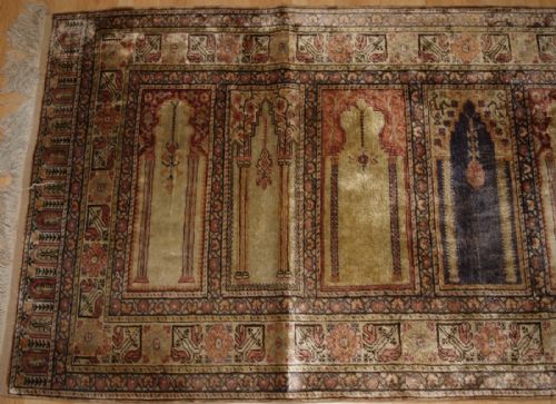fig 1. OLD TURKISH KAYSERI 'ART SILK' RUG, PRAYER SAF DESIGN, RUNNER, CIRCA 1920.