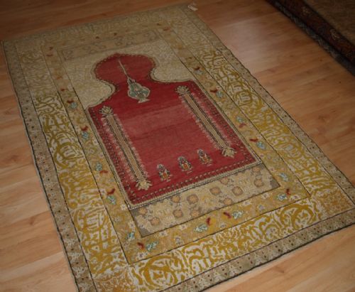 Antique Turkish Ghiordes Prayer Rug, Superb Border Design, Circa 1900/20.