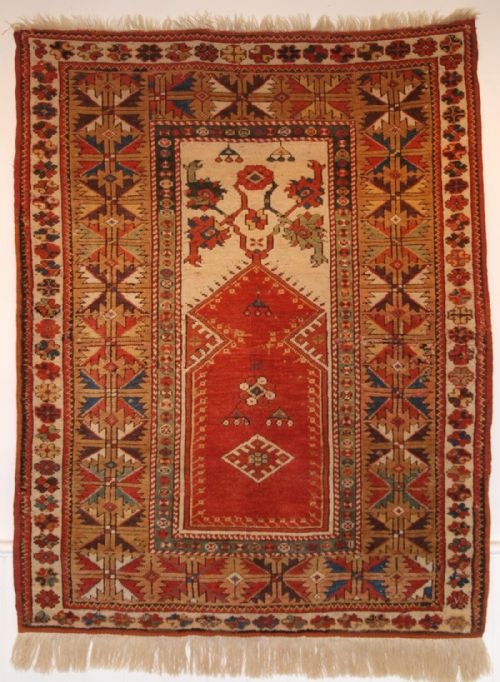 Antique Turkish Milas Prayer Rug of Classic Design, Small Size, 2nd Half 19th Century.