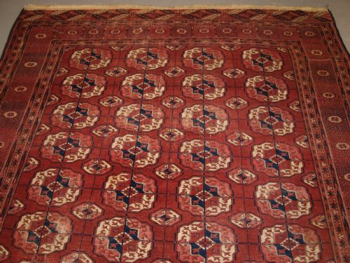 fig 1. ANTIQUE TEKKE TURKMEN MAIN CARPET, GOOD COLOUR, INTERESTING GULS, LATE 19TH CENTURY.