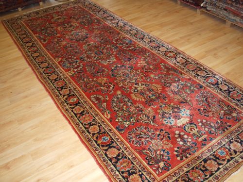 Antique Sarouk Kelleh (Long Rug) Superb Condition, Great Colour, Circa 1900/20.