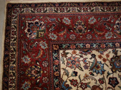 fig 1. OLD PERSIAN TABRIZ CARPET WITH CLASSIC HUNTING DESIGN, EXCELLENT CONDITION, CIRCA 1920.