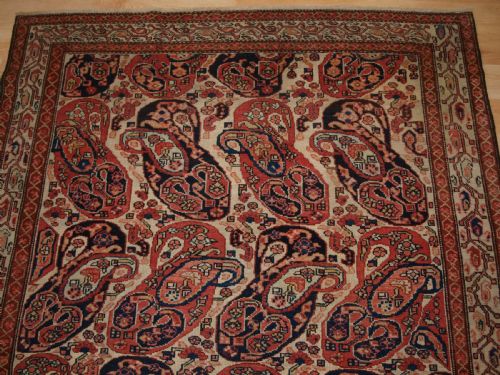 ANTIQUE MALAYER VILLAGE RUG MOTHER AND CHILD BOTEH DESIGN CIRCA 1900 - ADDITIONAL PHOTO 3