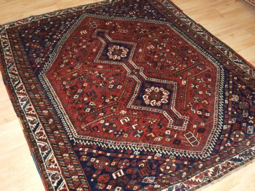 fig 1. OLD SHIRAZ REGION RUG, TRIBAL DESIGN, CIRCA 1920.