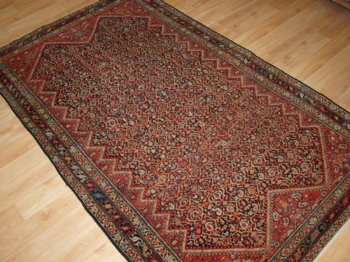 ANTIQUE MALAYER RUG WITH ALL OVER LATTICE DESIGN CIRCA 1900 - ADDITIONAL PHOTO 1