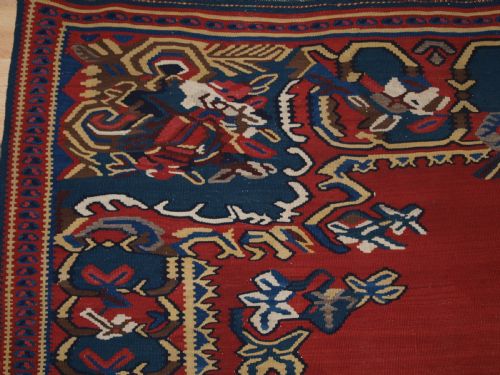 ANTIQUE BIJAR KILIM WITH FLORAL DESIGN CIRCA 1890 - ADDITIONAL PHOTO 1
