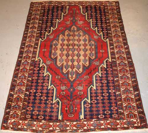 Antique Mazlahan Village Rug of Classic Design, Circa 1900/20.