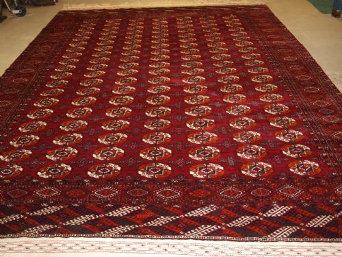 fig 1. OLD TEKKE TURKMEN CARPET OF LARGE SIZE, PERFECT CONDITION, CIRCA 1930.