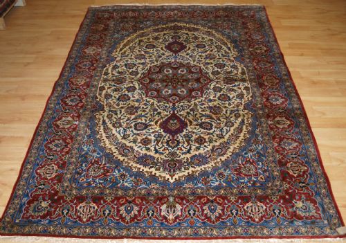 fig 1. OLD ISFAHAN RUG, VERY FINE WITH SILK FOUNDATION, CIRCA 1920/30