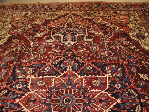 ANTIQUE HERIZ CARPET GREAT CONDITION AND LARGE SIZE CIRCA 1920 - ADDITIONAL PHOTO 3