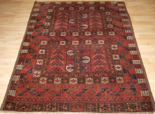 Antique Ersari Turkmen Ensi, Traditional Design, Circa 1890.