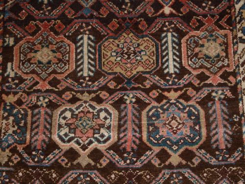 ANTIQUE RUNNER BY THE LURI TRIBE REPEAT SHIELD DESIGN CIRCA 1900 - ADDITIONAL PHOTO 9