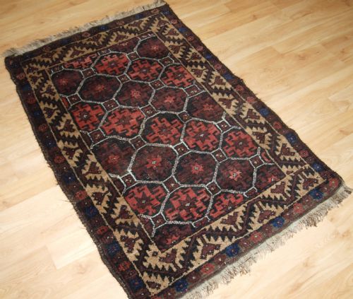 ANTIQUE AFGHAN BALUCH RUG SMALL SIZE WITH LATTICE DESIGN CIRCA 1900 - ADDITIONAL PHOTO 1